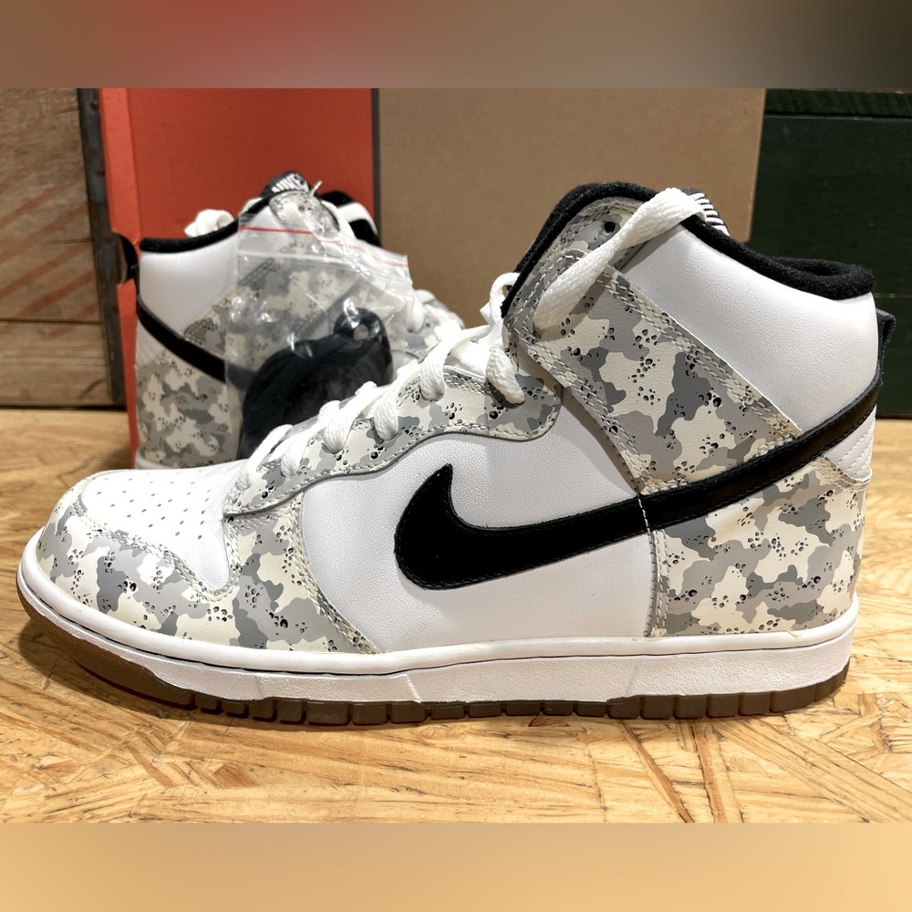 Brand new in box Nike Dunk High. Size 8.5 mens. Style# 309432-102